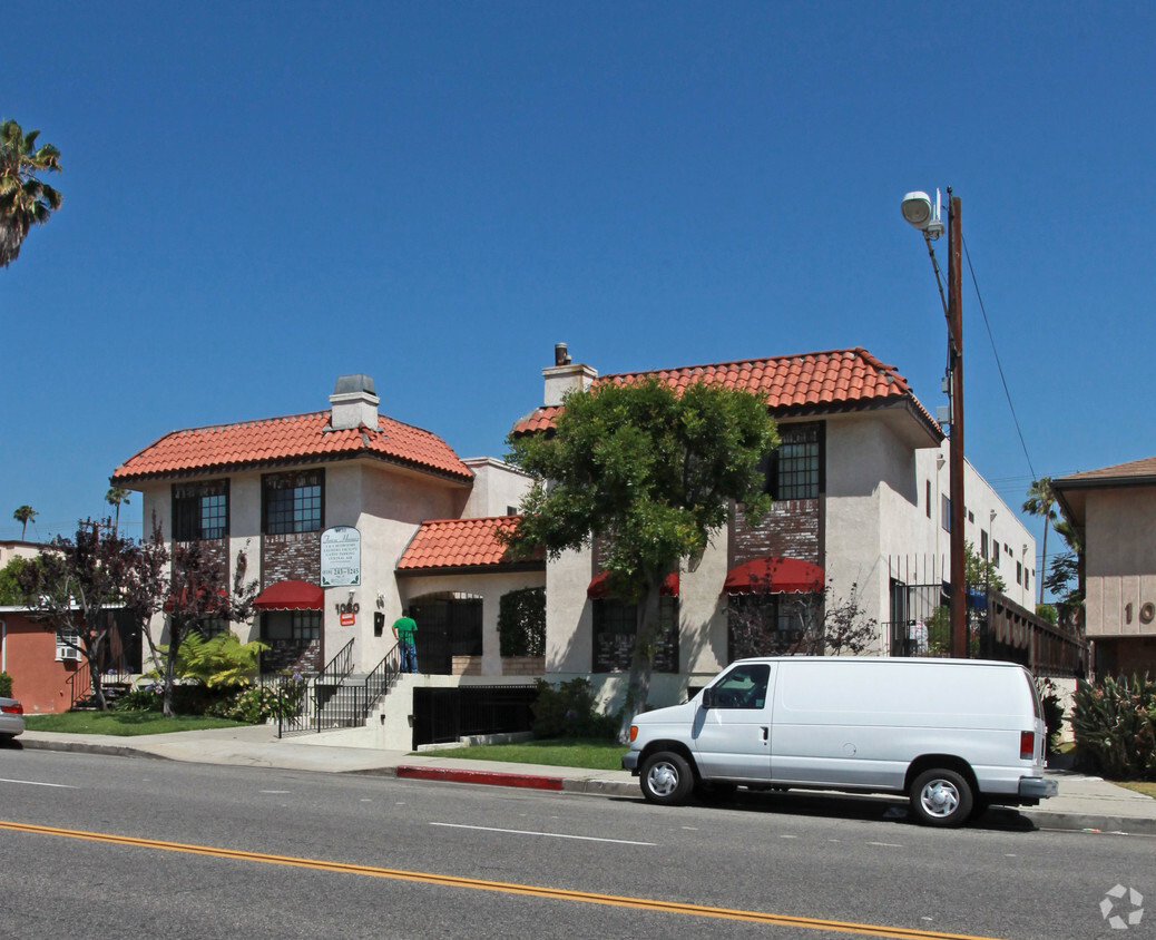 Primary Photo - 1030 Western Ave