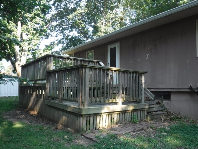 Terraza trasera 506 E Pawnee - 506 E Pawnee St