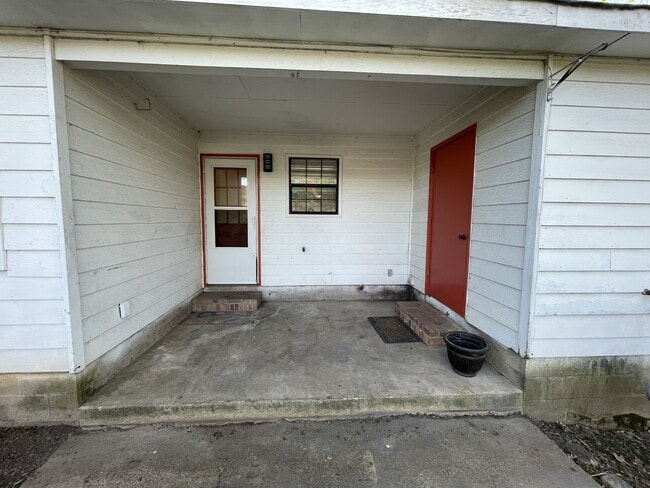 Building Photo - 4402 S Caraway Rd