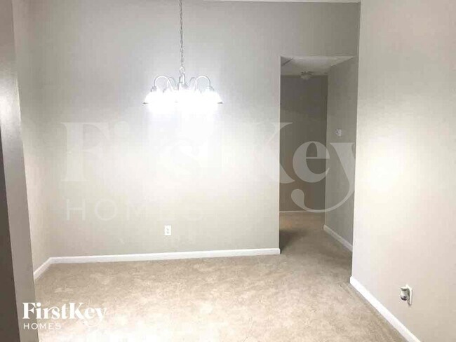 Foto del edificio - 3300 Dunfield Ct