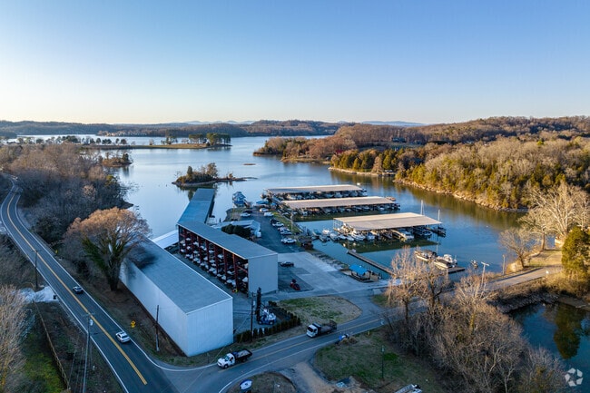 The Sun Life Marina Louisville Landing offers a safe place to store boats along the Tennessee River near Louisville.