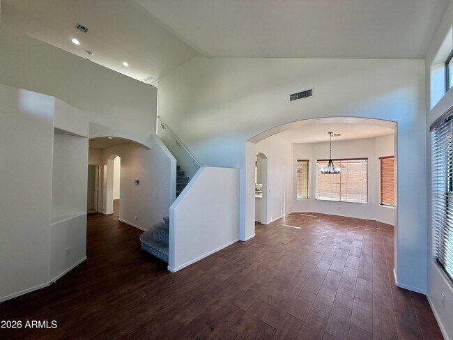 Foto del edificio - 2431 W Carter Rd