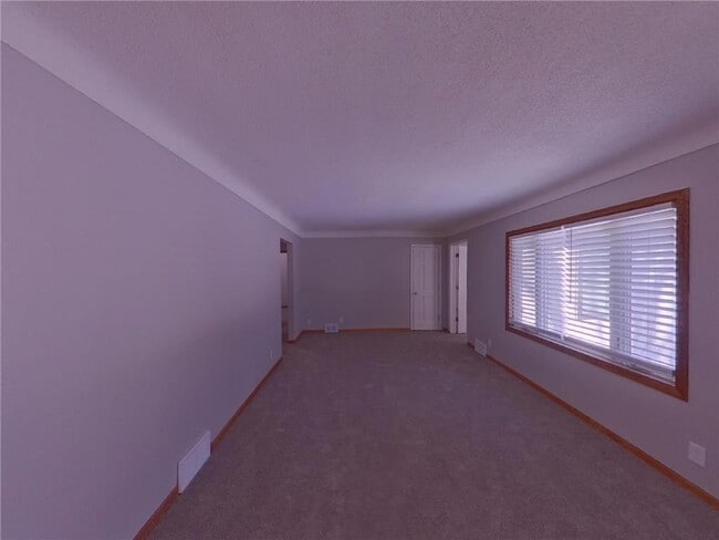 Building Photo - 2931 Woodbridge St