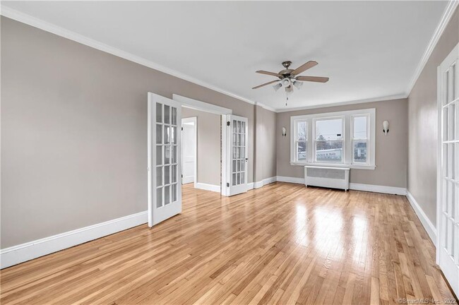 Foto del edificio - 324 Ellsworth St