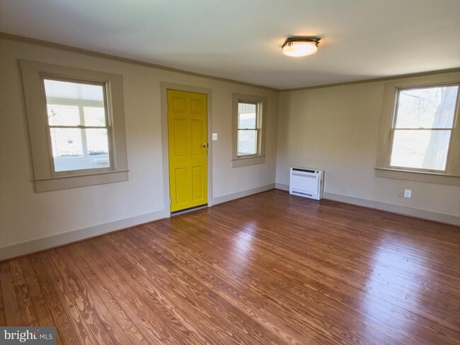 Foto del edificio - 37905 Snickersville Turnpike