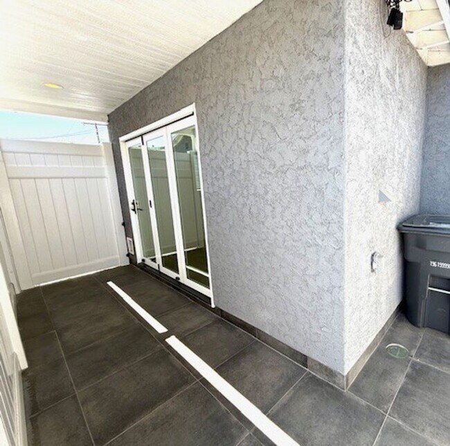 Foto del edificio - 4709 Maybank Ave