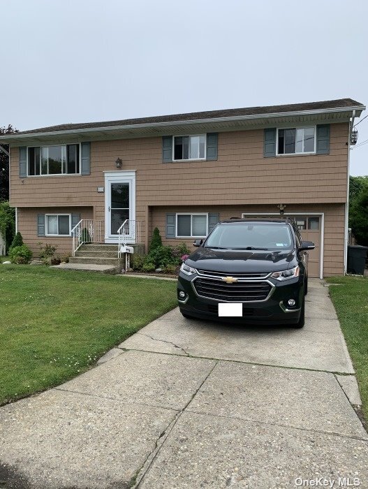 10 Skidmore Pl, West Islip, NY 11795 House Rental in West Islip, NY