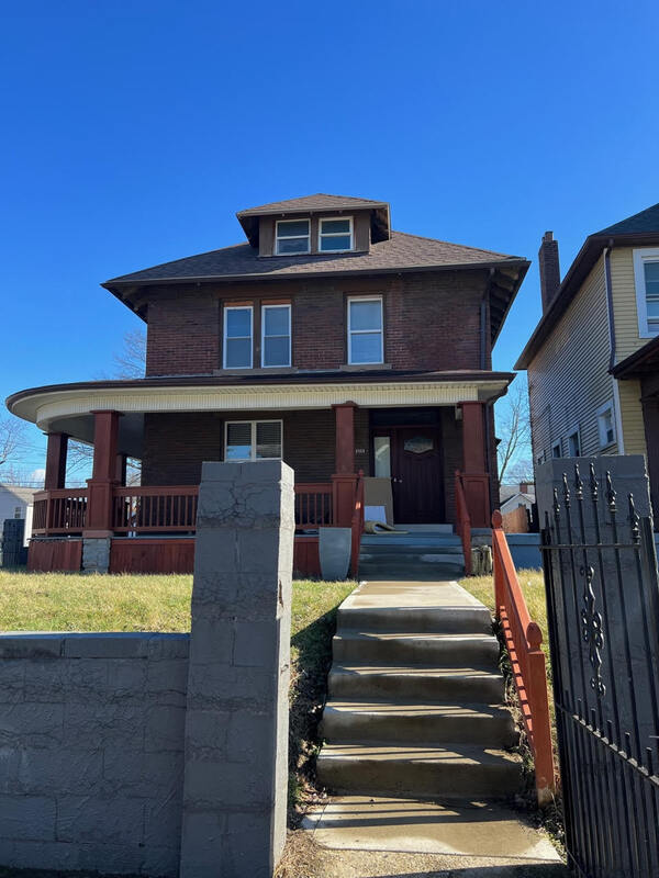 Primary Photo - 808 Gilbert St