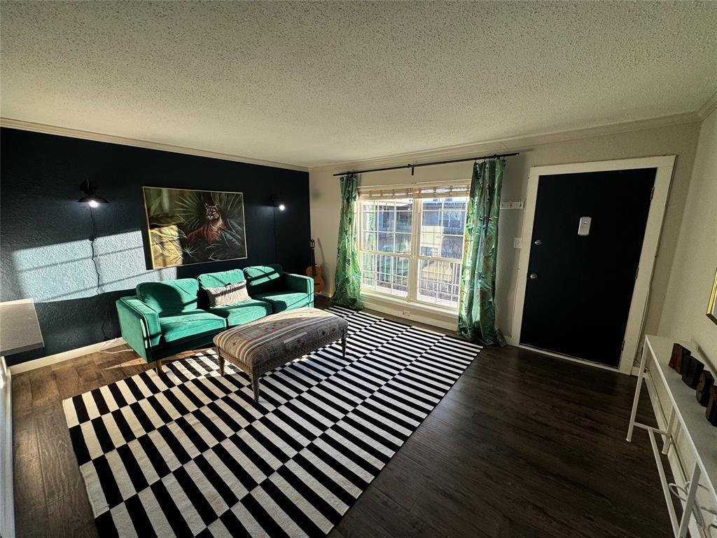 Primary Photo - 2425 Ashdale Dr