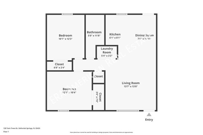 Foto del edificio - 126 Twin Trees Dr