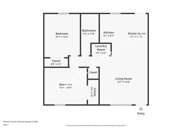 Foto del edificio - 128 Twin Trees Dr