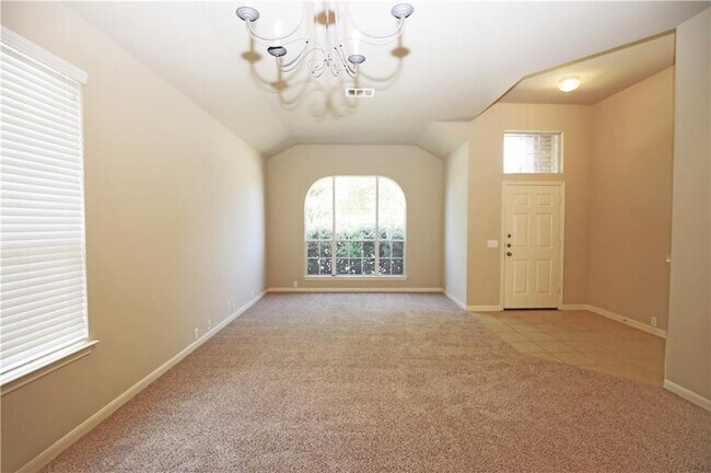 Building Photo - 2109 Paradise Ridge Dr