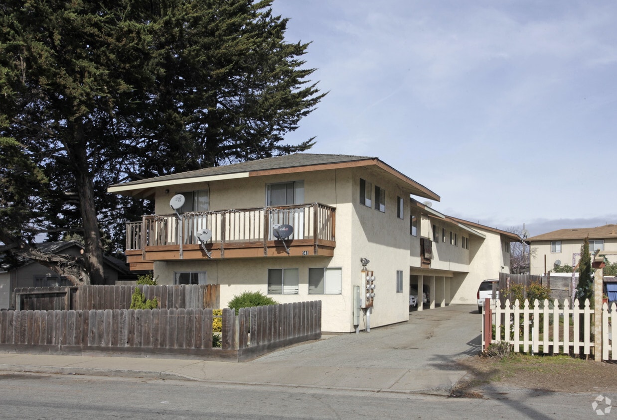 941 Harcourt Ave, Seaside, CA 93955 Apartments in Seaside, CA