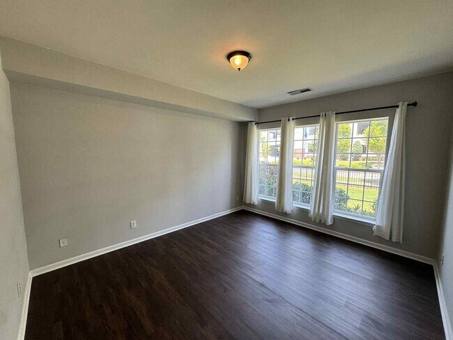 Building Photo - 14817 Santa Lucia Dr