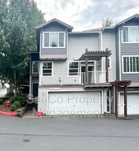 Building Photo - 10825 SW Canterbury Ln