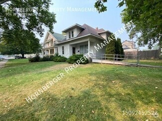 Building Photo - 904 W Spofford Ave