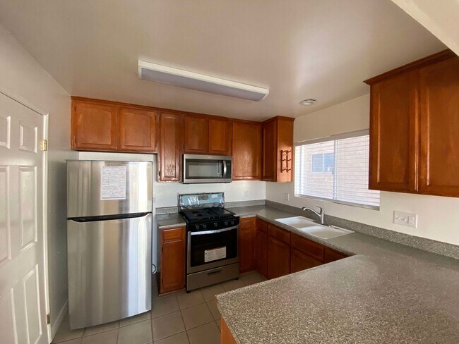 Foto del edificio - 762 W 21st St