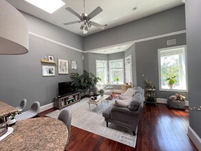 Building Photo - 1811 8th St NW