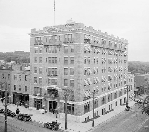 Foto principal - 131 Main St