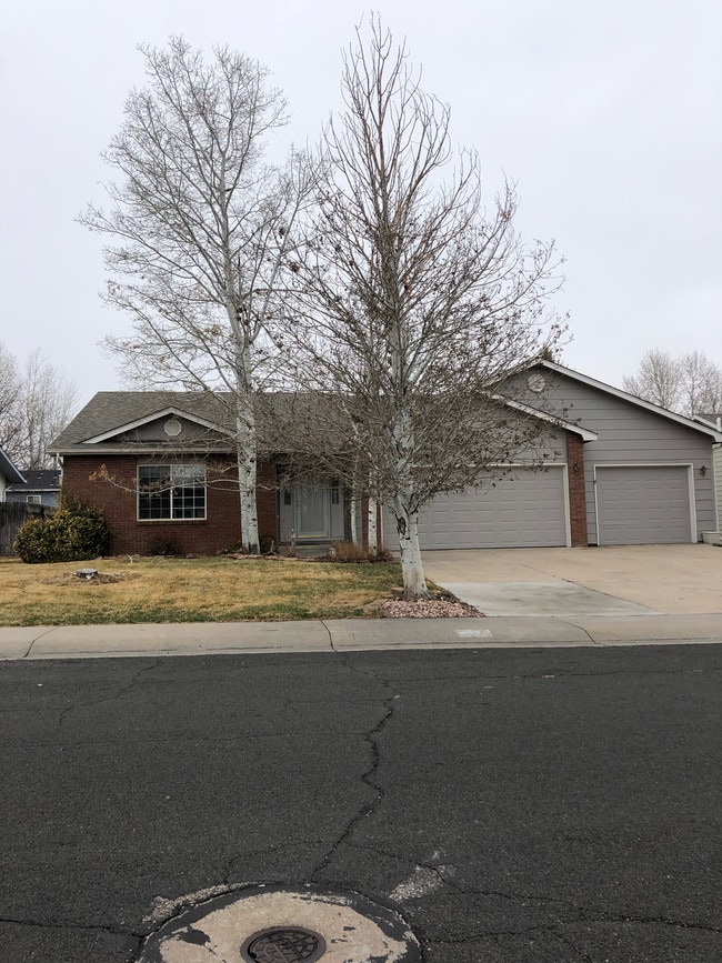 Building Photo - 243 N 48th Ave Ct