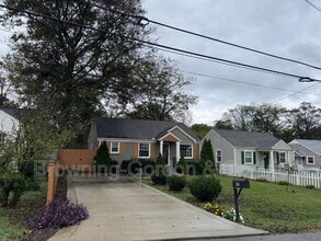 Building Photo - 1235 Sunnymeade Dr
