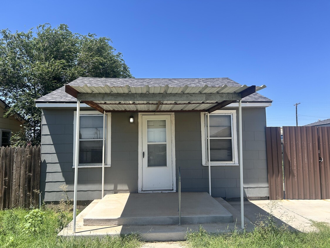 Primary Photo - 6216 20th St