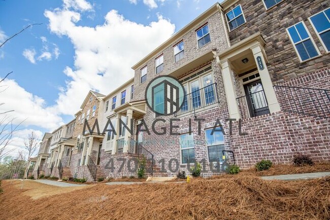 Foto del edificio - 4 bedroom Town Home in Suwanee in North Gw...