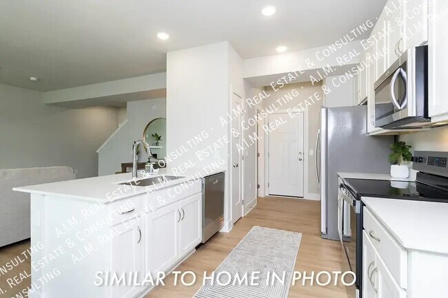 Foto del edificio - 218 NE Crossing Oaks Ln