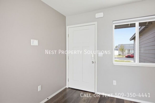 Building Photo - 413 S Trillium Wy