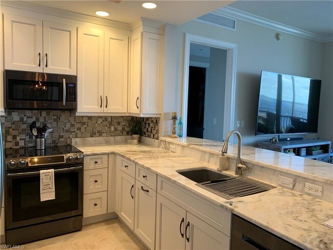 Foto del edificio - 2110 W First St