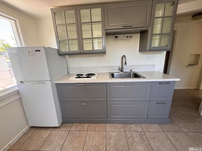 Foto del edificio - 1030 Vine Street Unit A