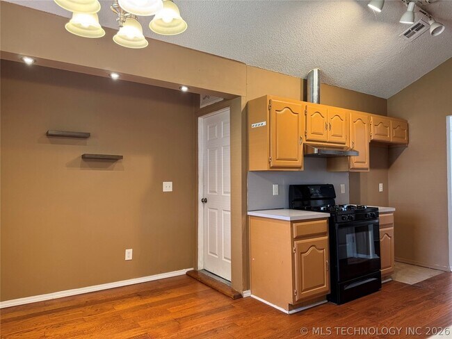 Foto del edificio - 7540 S Trenton Pl