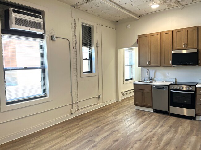 Unidad 201 - Grandview Lofts