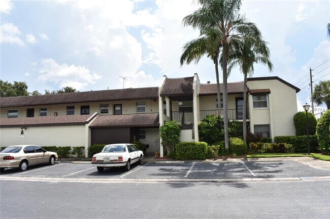 2nd Floor unit - 1100 E Bay Dr