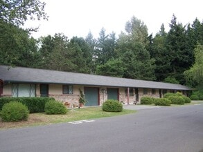 Building Photo - 5484 Bel W Dr