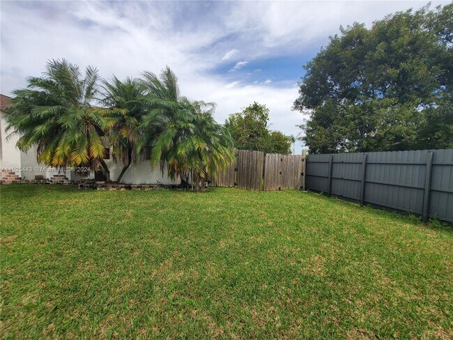 Foto del edificio - 13701 SW 283rd Terrace