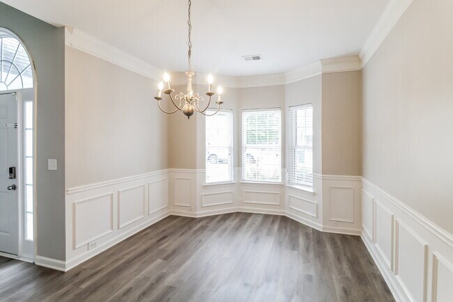 Foto del edificio - 1471 Ewing Farm Dr