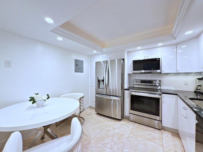 Foto del edificio - 3546 S Ocean Blvd
