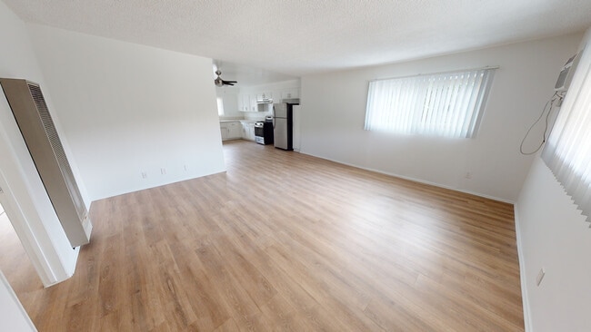 Building Photo - 317 Milford St