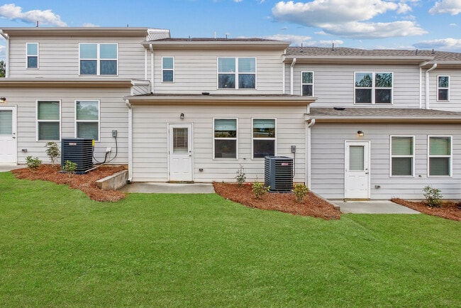 Building Photo - Residences at Villa Rica