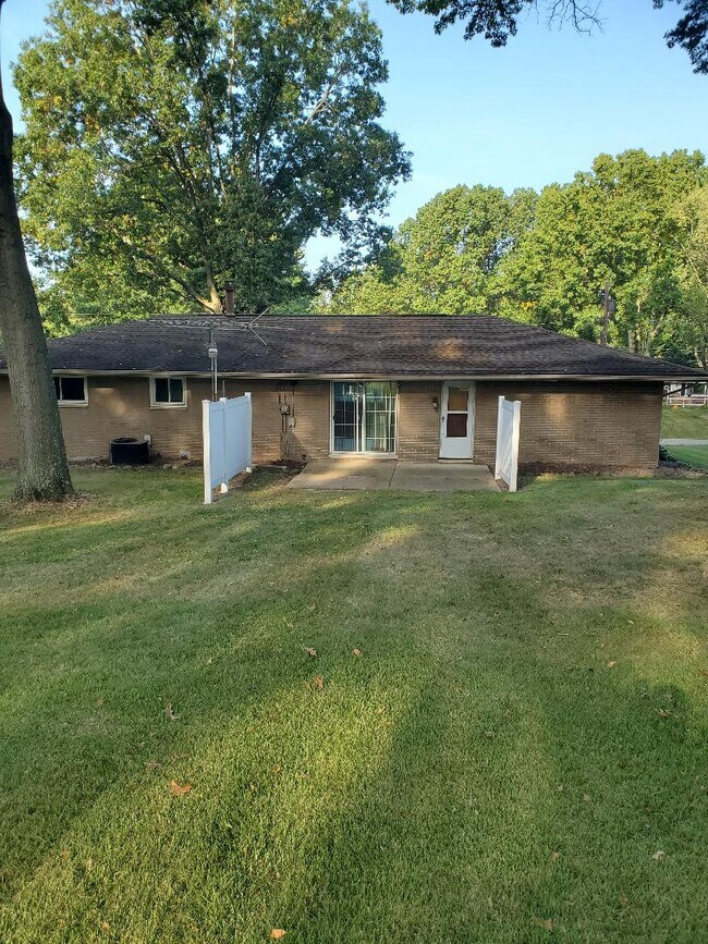 Foto del edificio - 6814 Ravenwood Ave NW