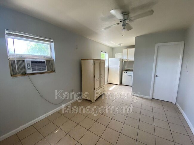 Photo - 1497 W 34th St Apartment