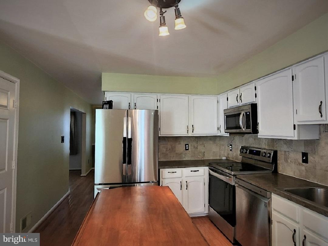 10610 Hunters Chase Ln, Damascus, MD 20872 House Rental in Damascus