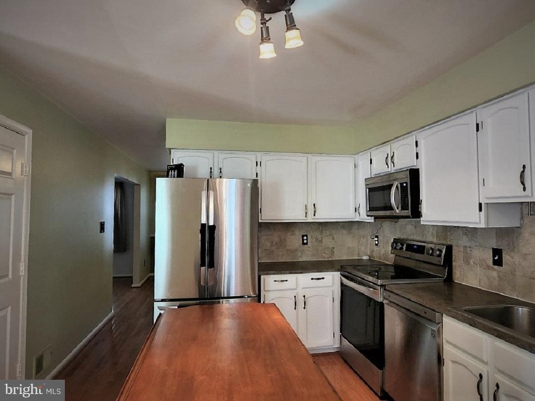 10610 Hunters Chase Ln, Damascus, MD 20872 House Rental in Damascus