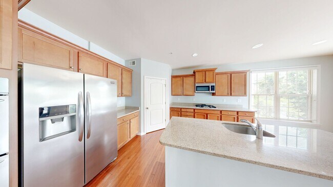 Foto del edificio - 2604 Brooke Grove Rd