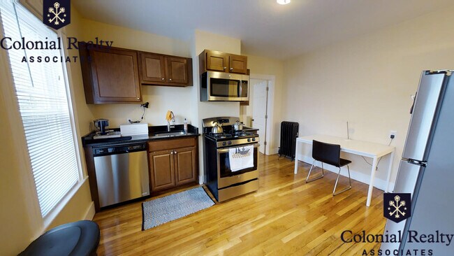 Building Photo - 3 Blake St