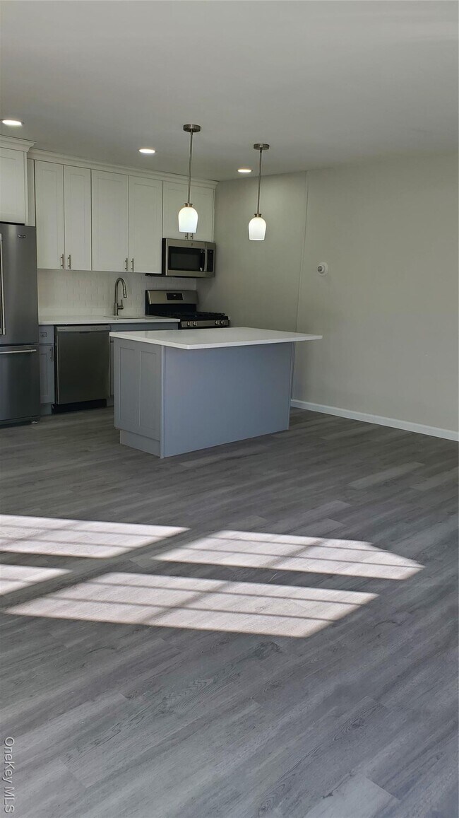 Foto del edificio - 460 Old Town Rd