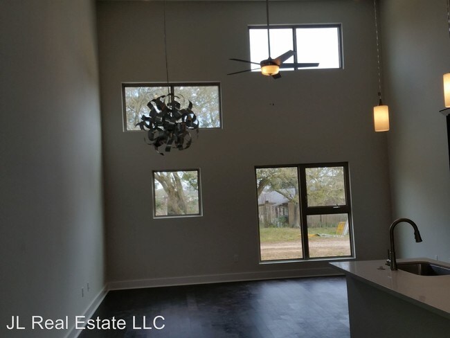 Building Photo - 202 Westbend Rdg