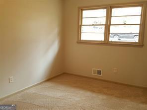 Foto del edificio - 6304 Shore Dr