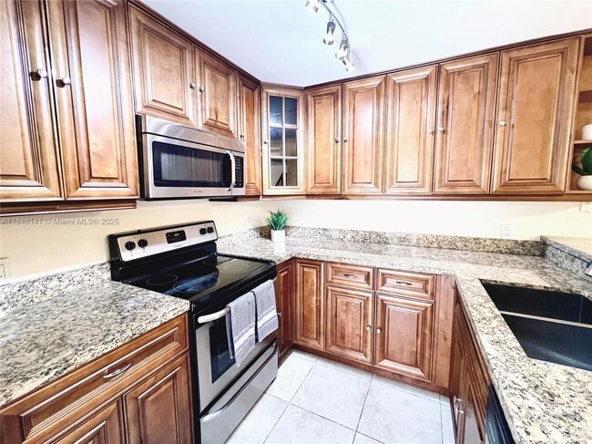 Building Photo - 182 Charter Way